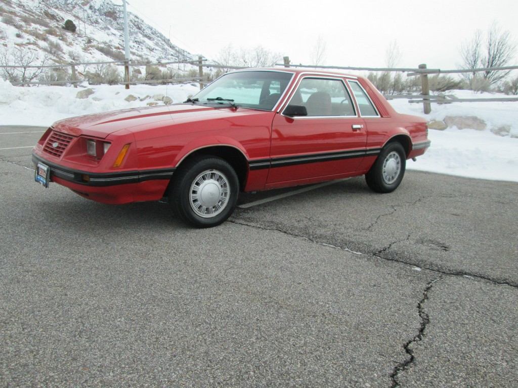 1984 Ford Mustang L Notchback