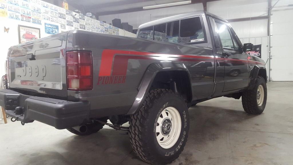 1988 Jeep Comanche Pioneer 4×4