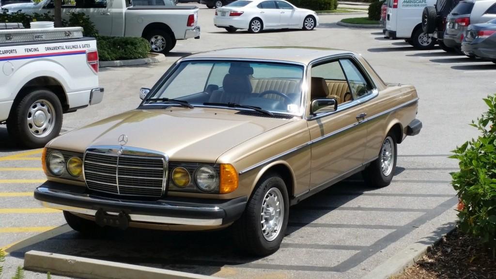 1983 Mercedes Benz 300CD Coupe