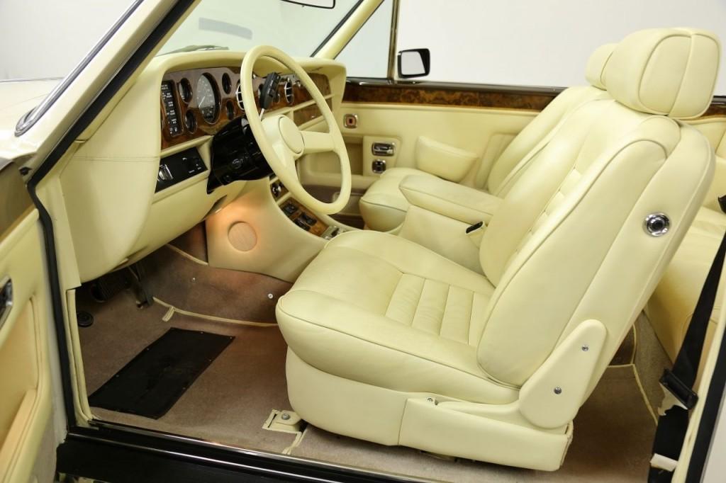 1989 Rolls Royce Corniche II Drophead Coupe