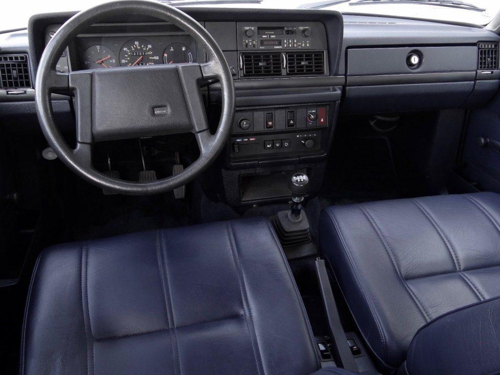 1987 Volvo 240 / 245 DL Wagon (manual)