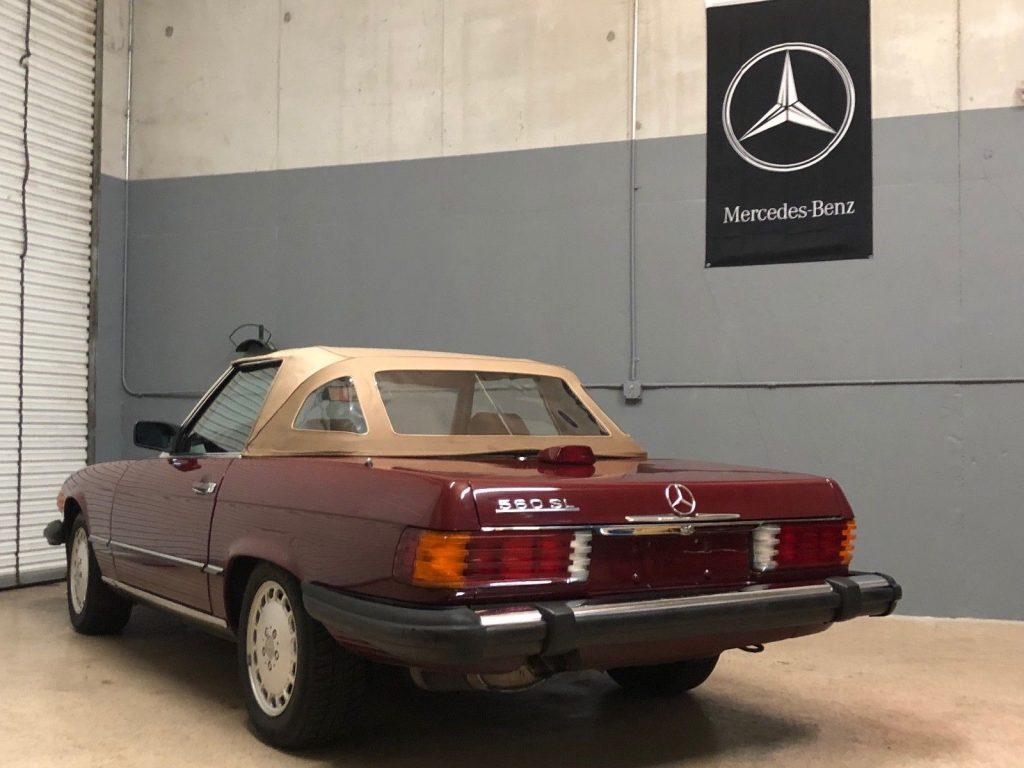 1986 Mercedes Benz SL Class – very nice condition