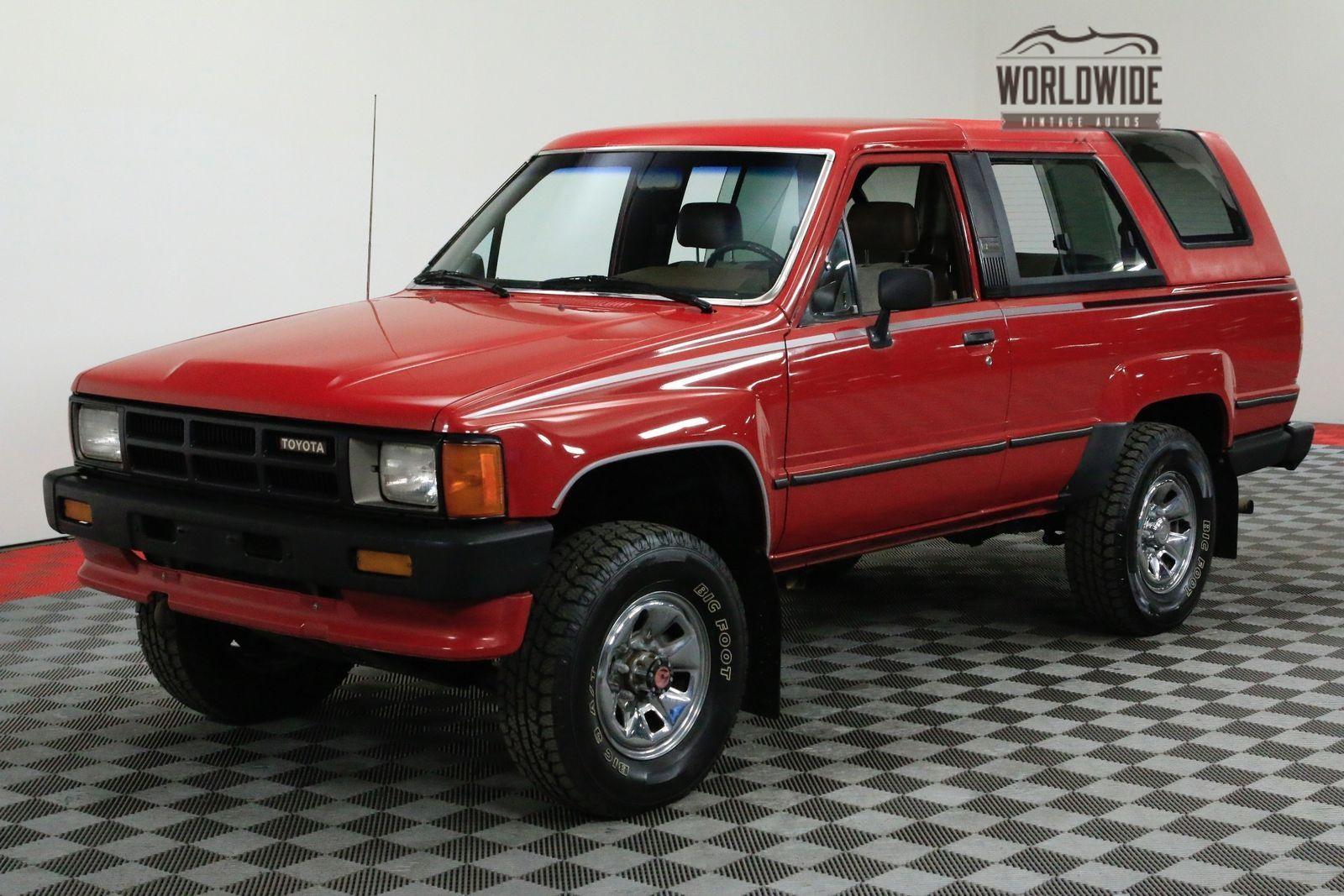 Тойота 4 двери. Toyota 4runner 1986. Тойота 4runner 1986. Тойота 4х4 1986. Toyota 4runner 1986 салон.