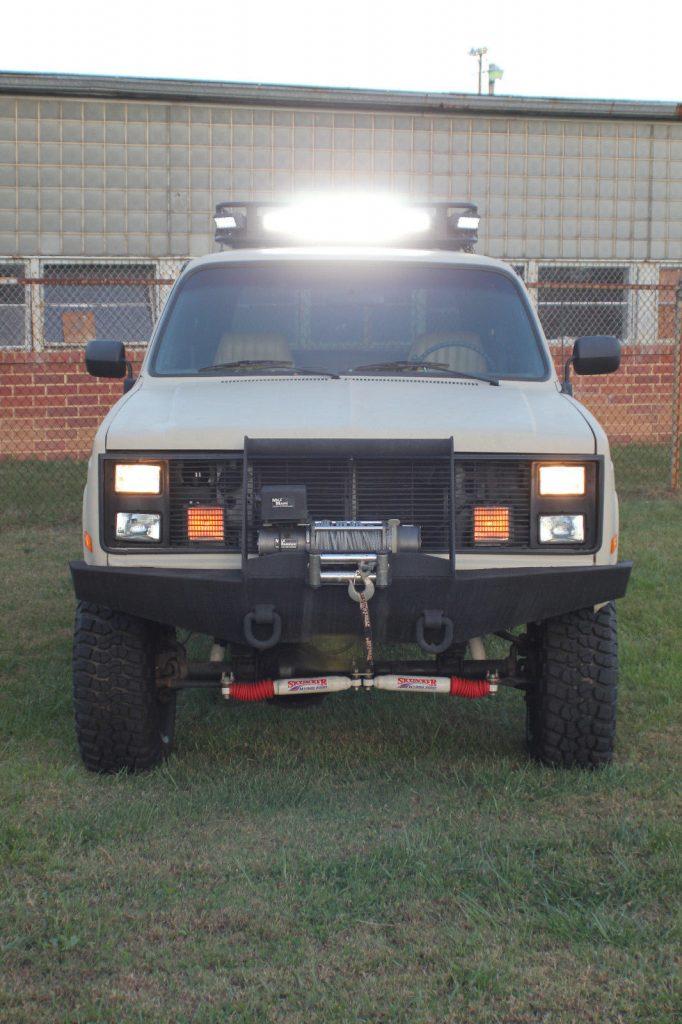 Fully customized 1985 Chevrolet Suburban