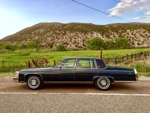 1987 Cadillac Fleetwood delegance in SUPERB CONDITION