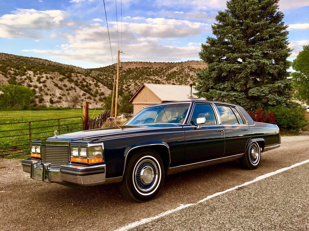 1987 Cadillac Fleetwood delegance in SUPERB CONDITION