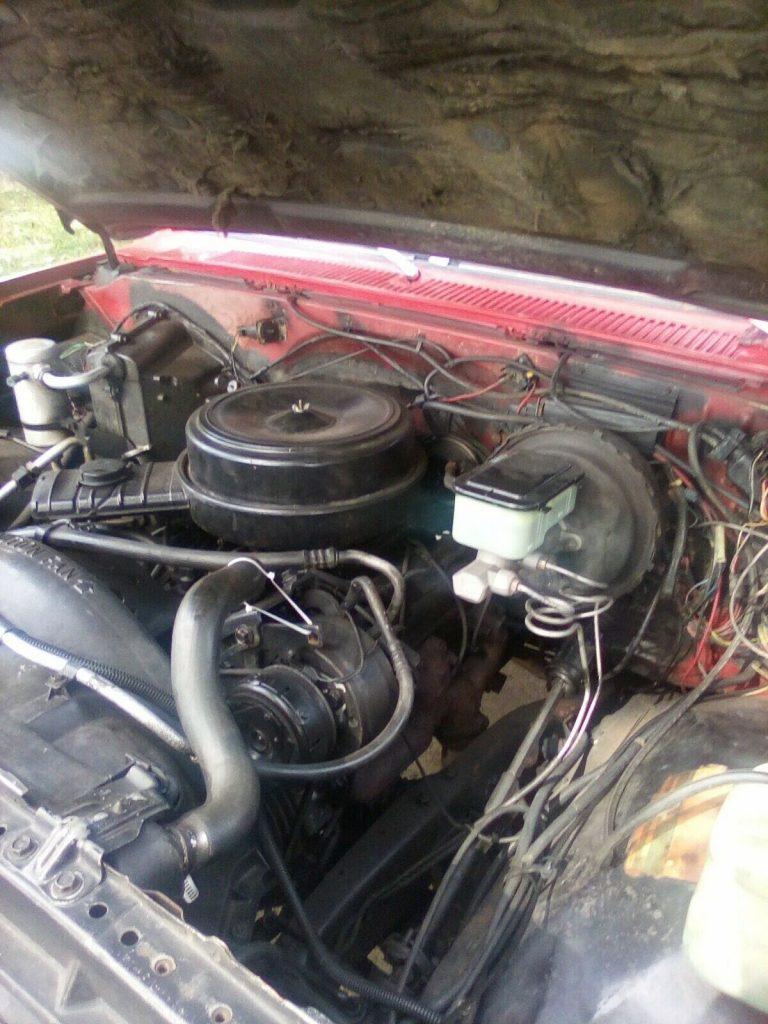 1984 Chevrolet K10 4×4 350 cu in engine