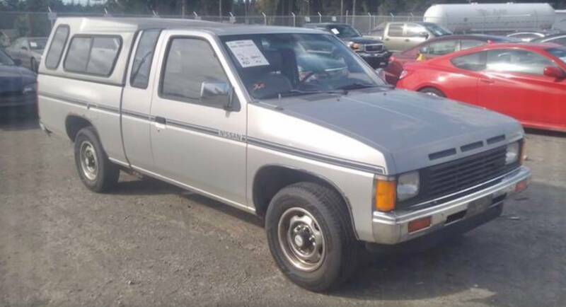 1987 Nissan Truck XE 2dr Extended Cab SB