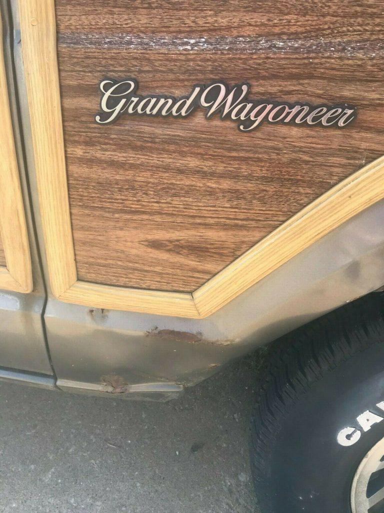1988 Jeep Grand Wagoneer Wood Grain