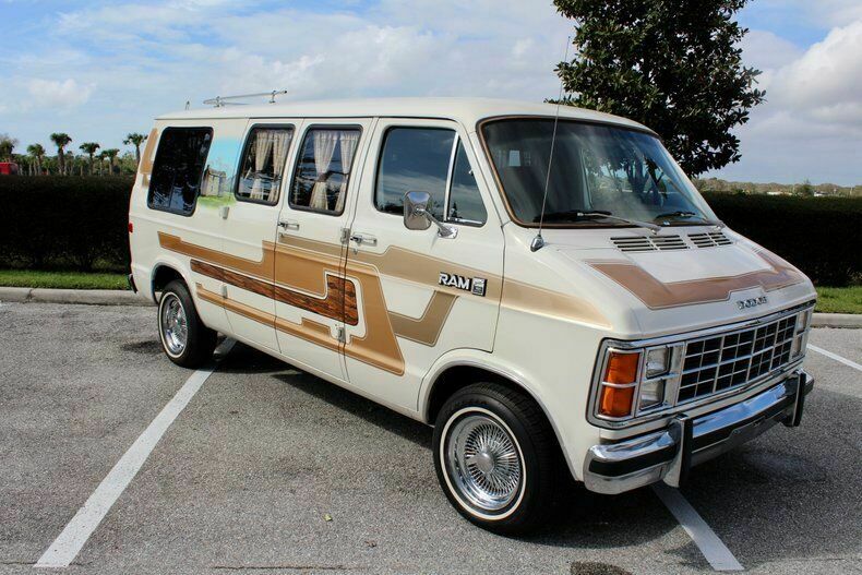 1981 Dodge Ram Van