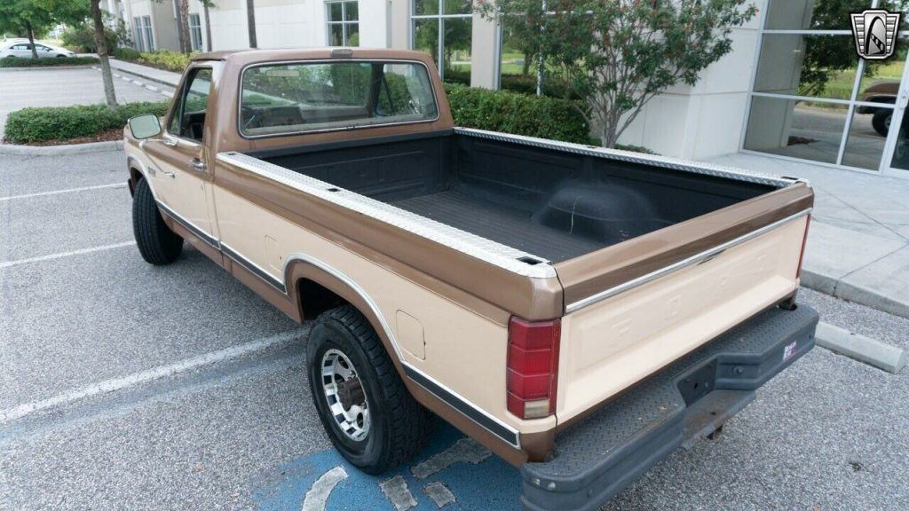 1986 Ford F 250 XL Long Bed