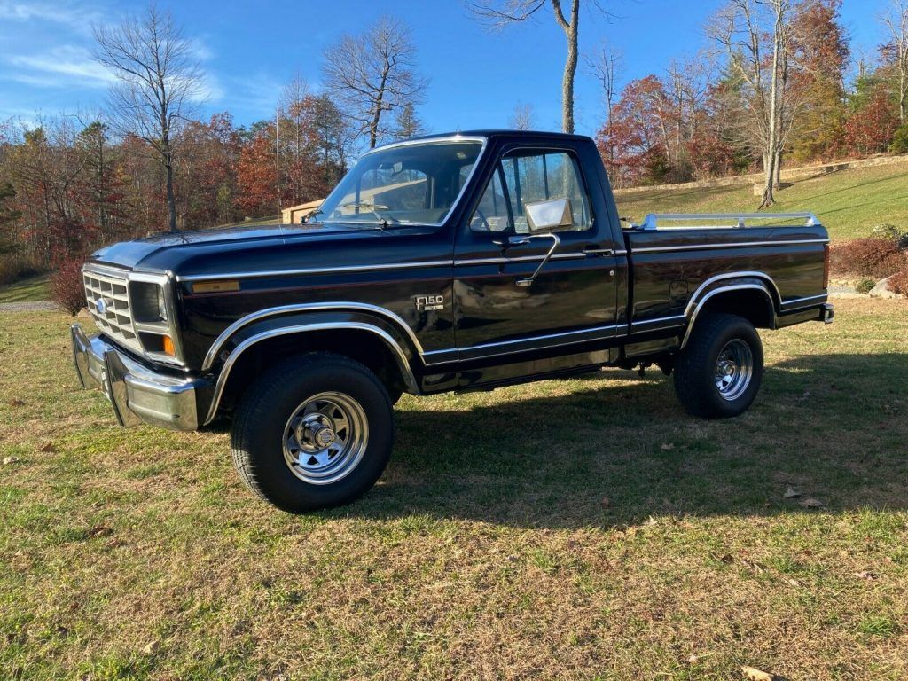 1984 Ford F-150 XL, Short bed