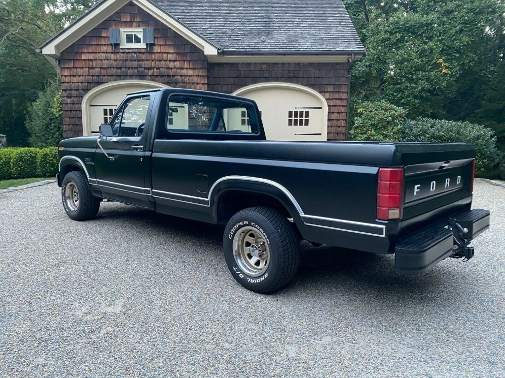 1986 Ford F-150 Long Bed
