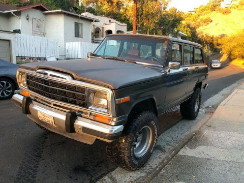 1988 Jeep Grand Wagoneer Lifted for sale
