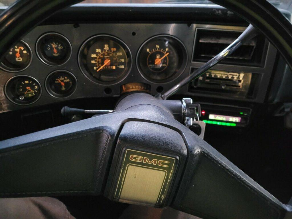 1986 GMC Sierra Classic C1500 Short wide