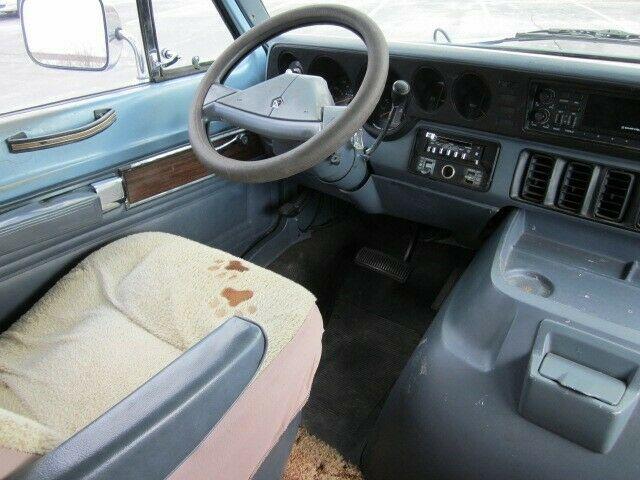 1989 Dodge B350 Ram Wagon Maxi