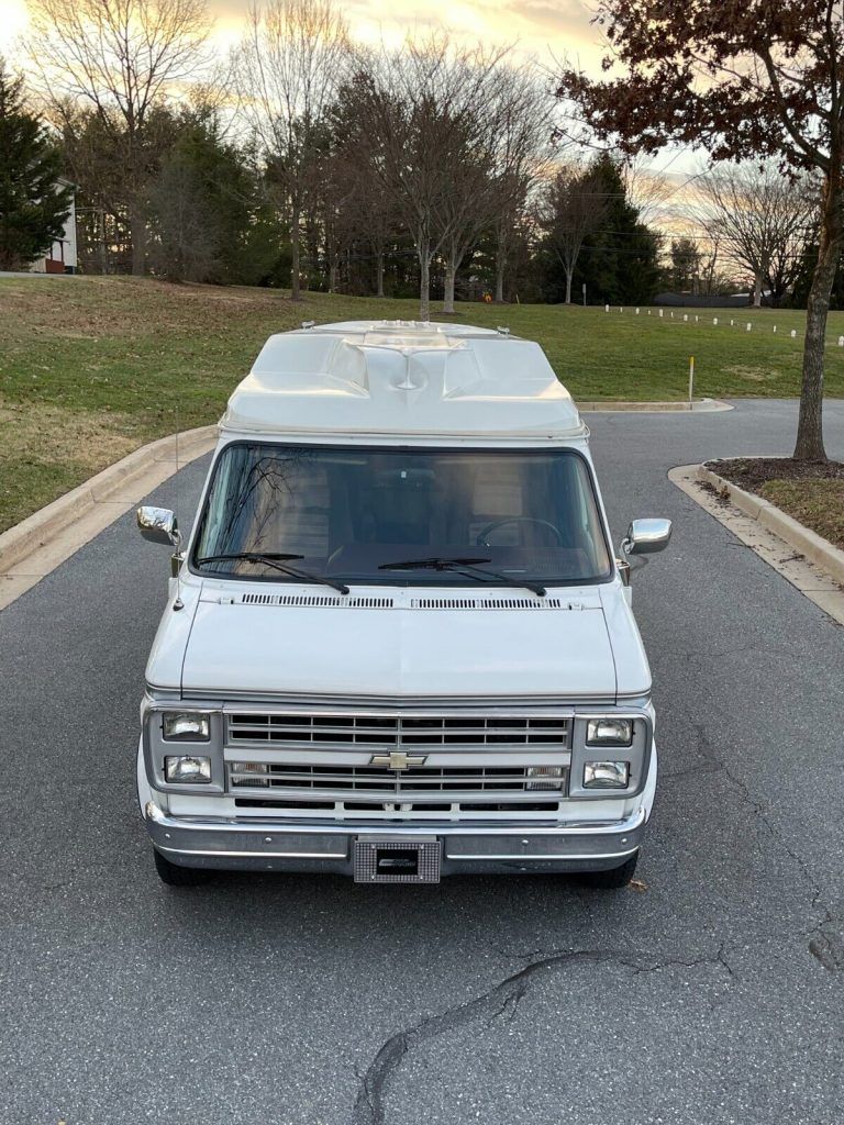1988 Chevrolet G20 Van Century High-Top Conversion