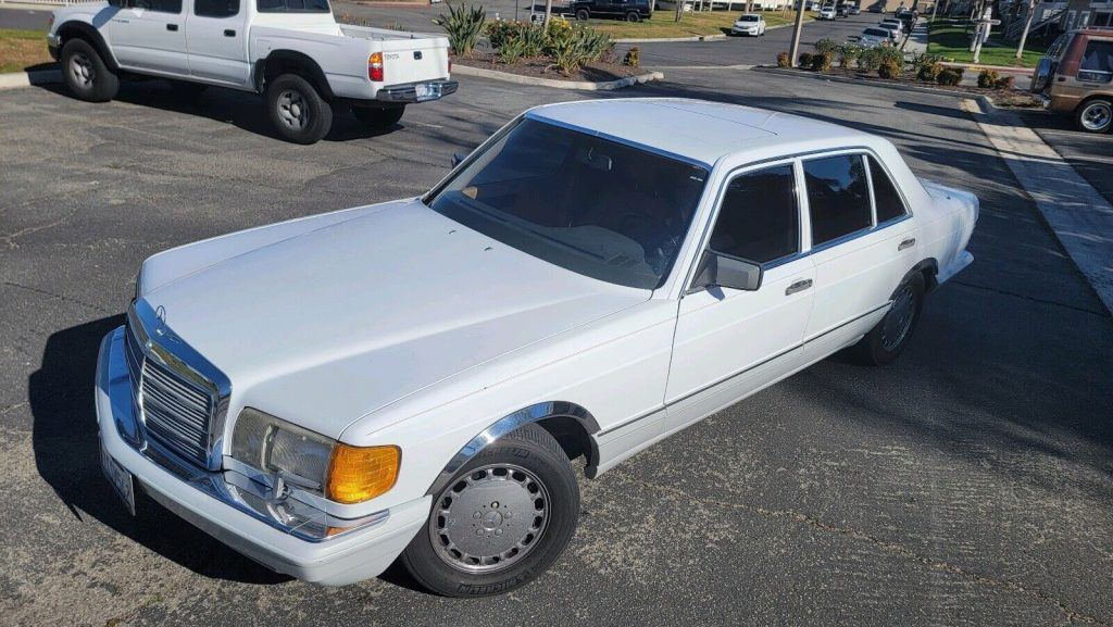1989 Mercedes-Benz 560sel Sedan White