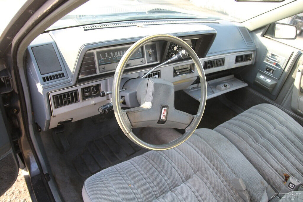 1986 Oldsmobile Cutlass LS