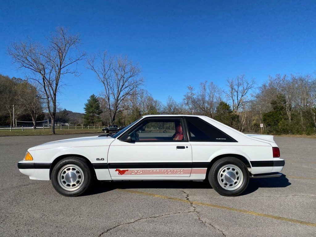 1989 Ford Mustang 25th Anniversary – Only 2,254mls!