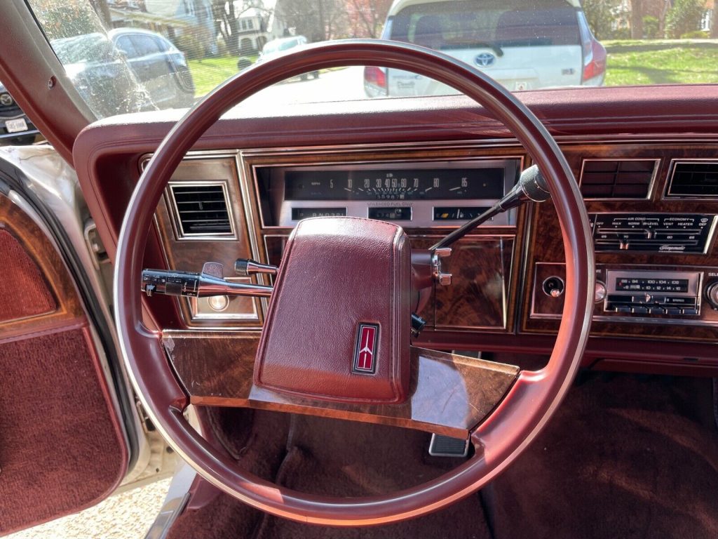 1982 Oldsmobile Ninety-Eight Regency