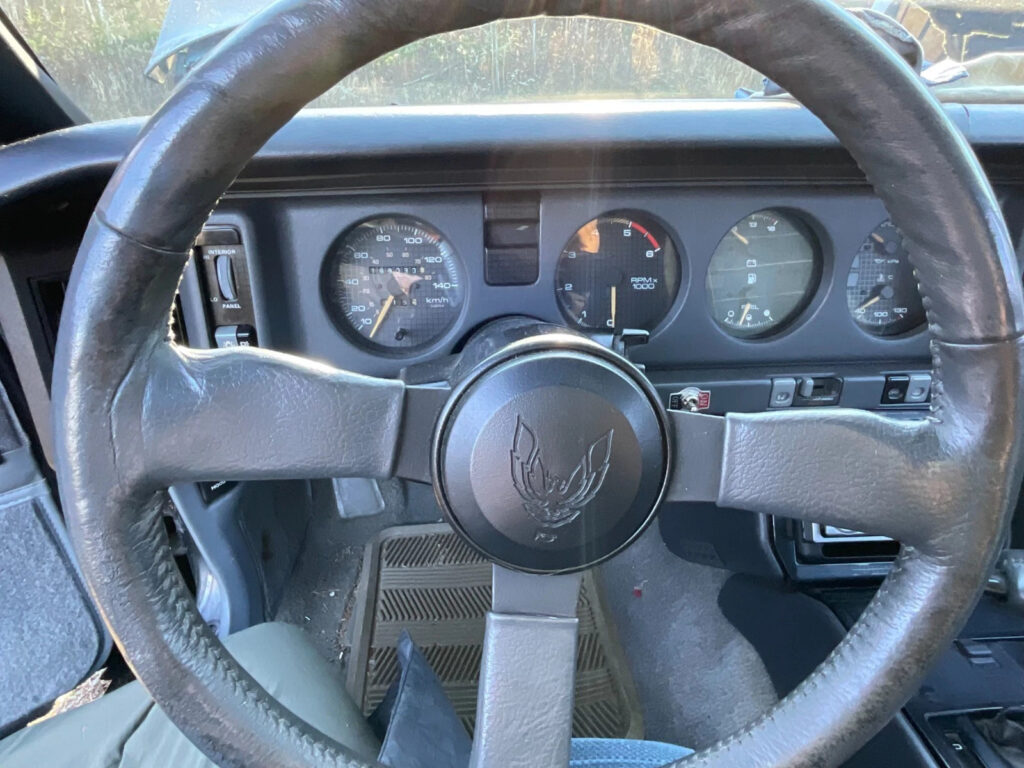 1986 Pontiac Firebird Trans Am, Knight Rider Style, Solid Body, Smooth Runner
