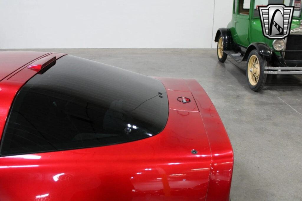 Red 1989 Chevrolet Corvette Coupe 350 CID V8