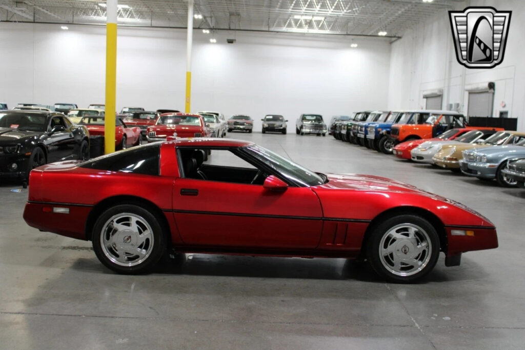 Red 1989 Chevrolet Corvette Coupe 350 CID V8