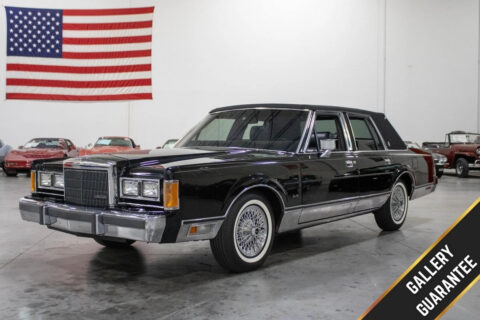 1989 Lincoln Town Car Signature for sale