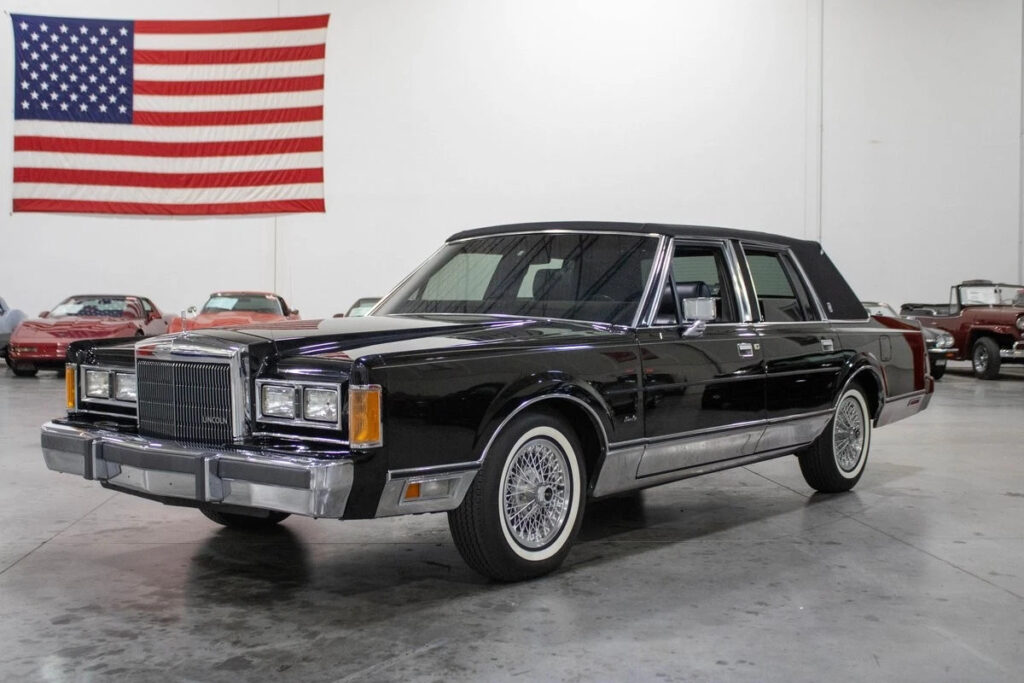 1989 Lincoln Town Car Signature