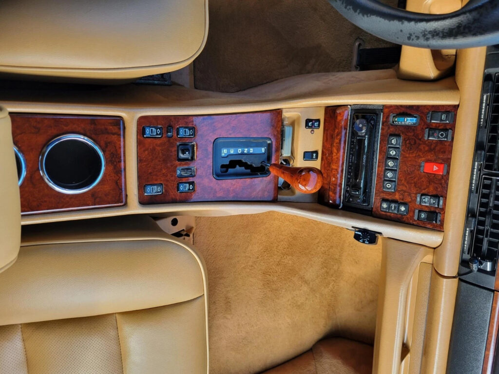 1989 Mercedes-Benz 560 SEC