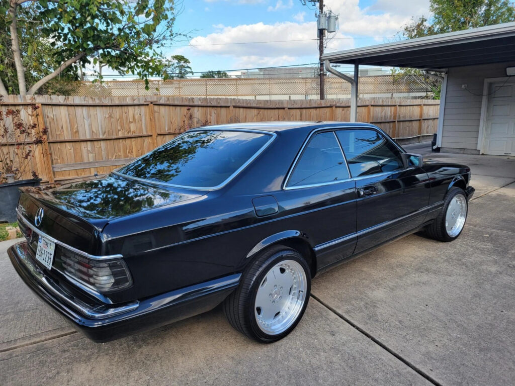 1989 Mercedes-Benz 560 SEC