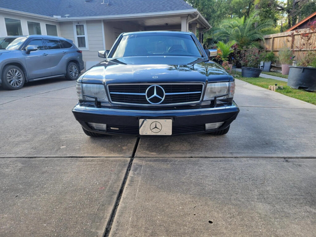 1989 Mercedes-Benz 560 SEC