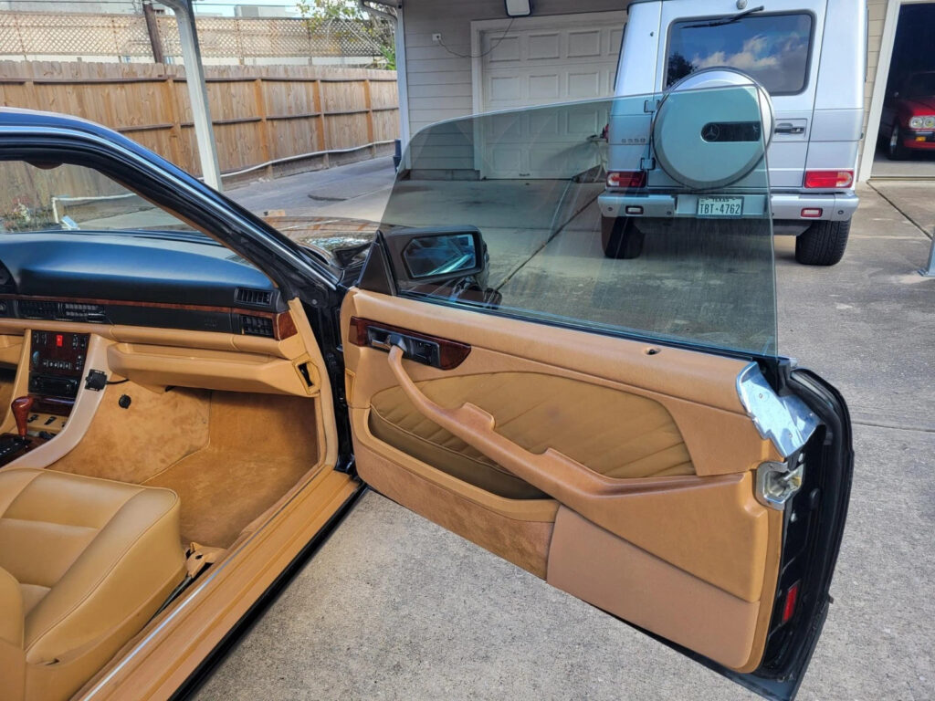 1989 Mercedes-Benz 560 SEC