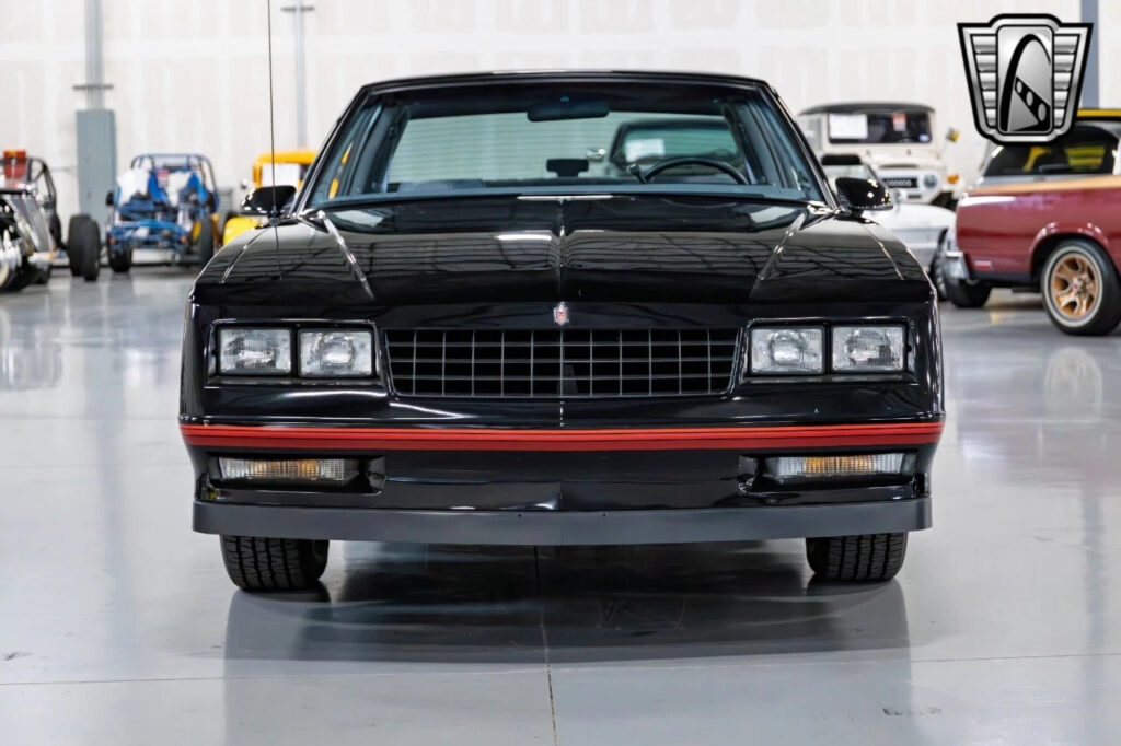 Black 1988 Chevrolet Monte Carlo Coupe 305 cid V8